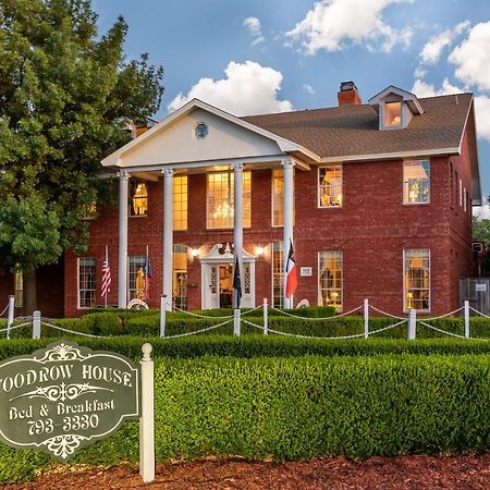 Woodrow House Bed & Breakfast ลับบ็อก ภายนอก รูปภาพ