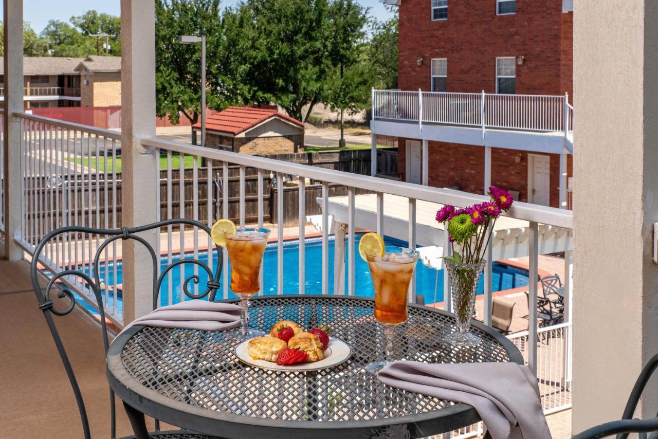 Woodrow House Bed & Breakfast ลับบ็อก ภายนอก รูปภาพ