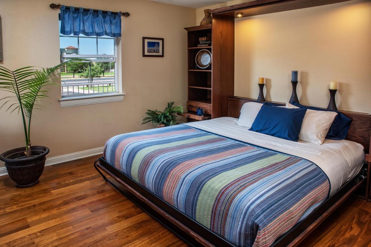 Woodrow House Bed & Breakfast ลับบ็อก ภายนอก รูปภาพ