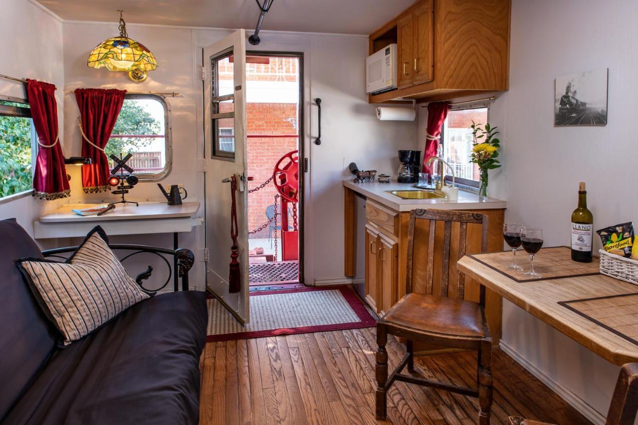 Woodrow House Bed & Breakfast ลับบ็อก ภายนอก รูปภาพ