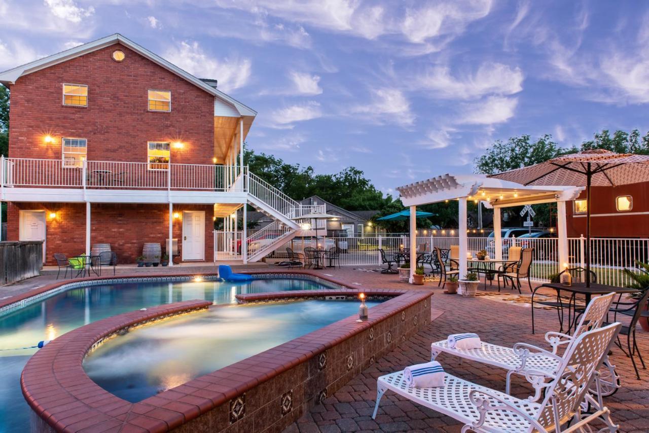 Woodrow House Bed & Breakfast ลับบ็อก ภายนอก รูปภาพ