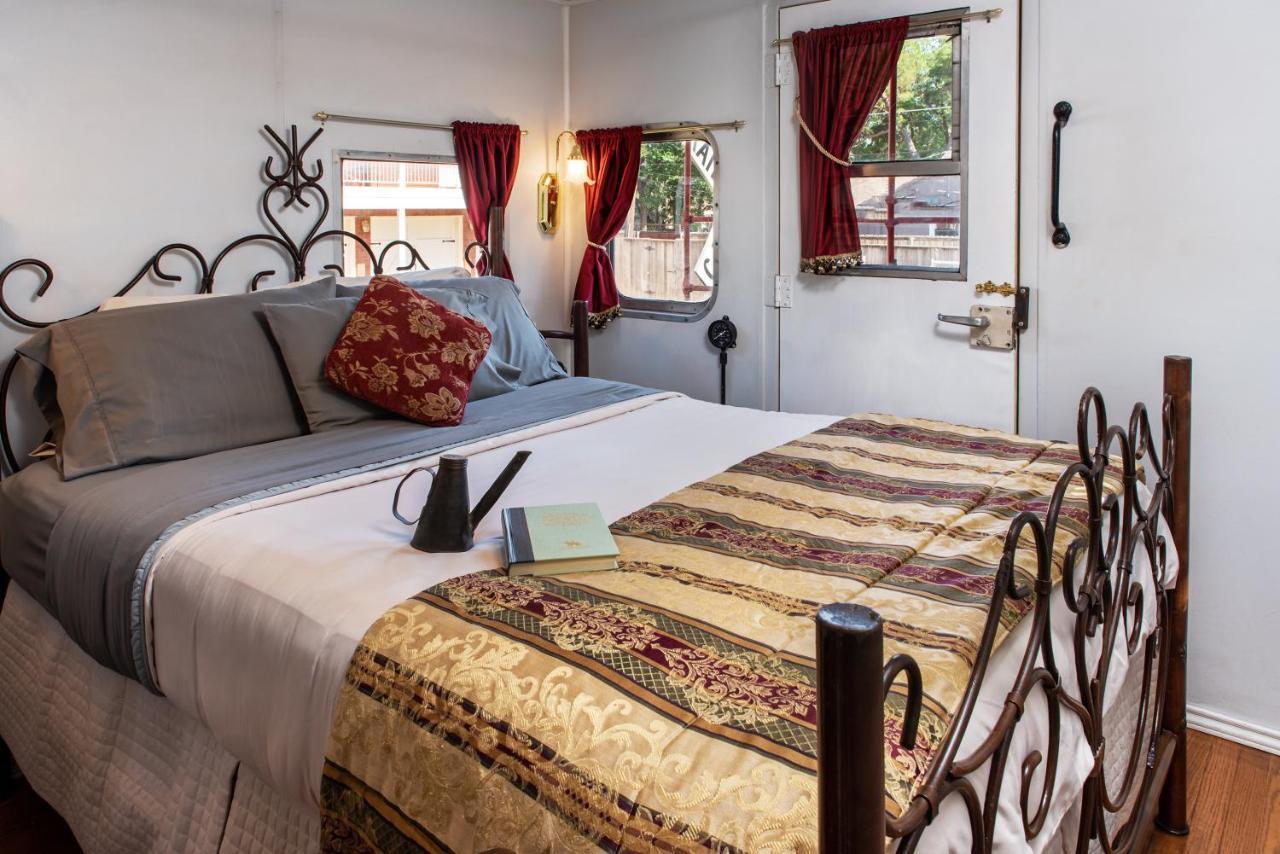 Woodrow House Bed & Breakfast ลับบ็อก ภายนอก รูปภาพ
