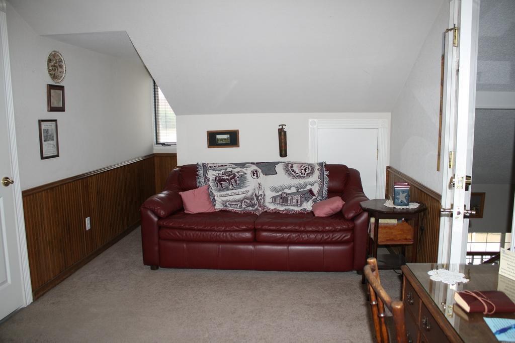 Woodrow House Bed & Breakfast ลับบ็อก ภายนอก รูปภาพ